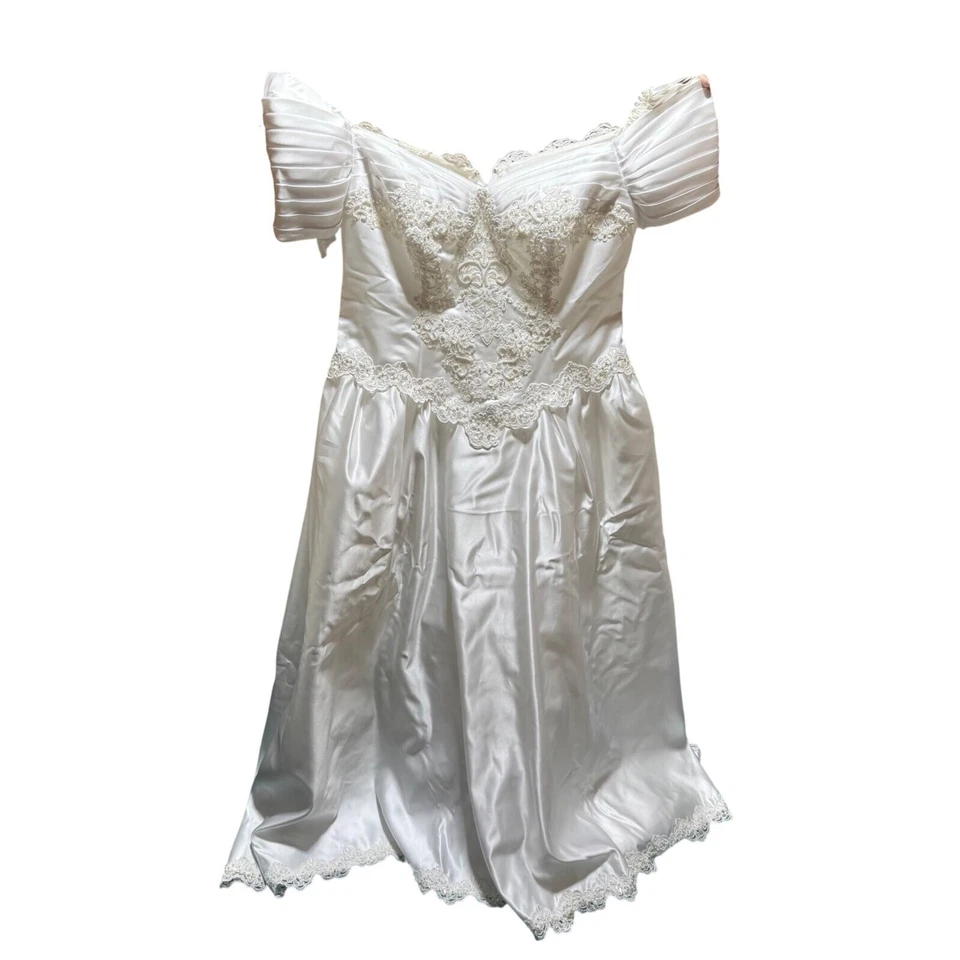 Vestido de novia vintage Alfred Angelo apliques de encaje botones satinados blanco talla 22 Foto 3 de 4