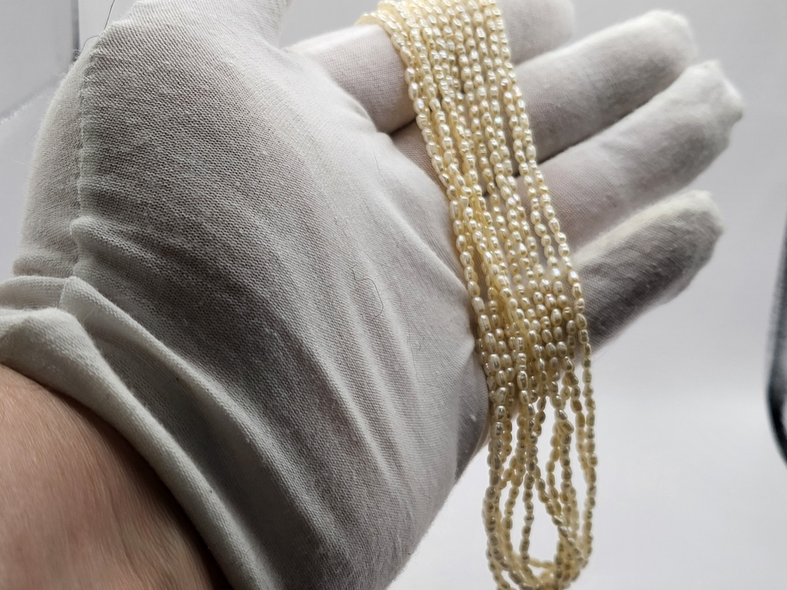 Solid 18K Yellow Gold Marked Clasp Freshwater Pea… - image 6