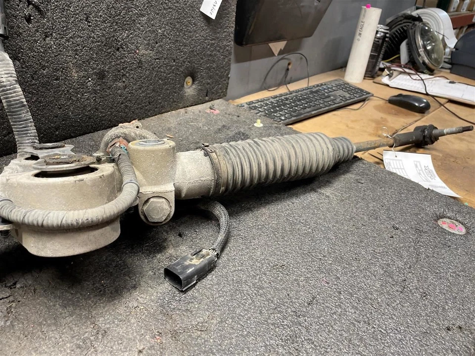 (LOCAL PICKUP ONLY) Steering Gear/Rack Power Rack And Pinion Fits 16 SIERRA 1500 Foto 3 de 4