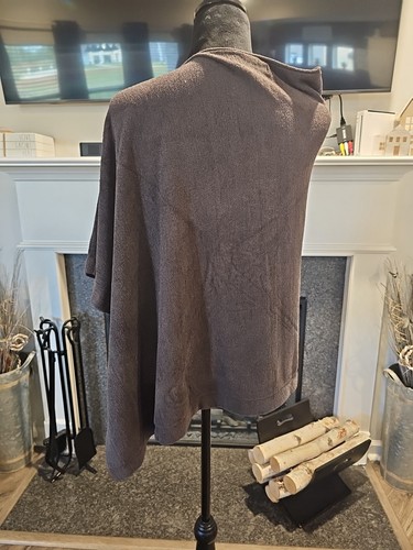 Barefoot Dreams Cozy Chic Lite Poncho Womens One Size Charcoal Gray Boat Neck - Picture 2 of 8