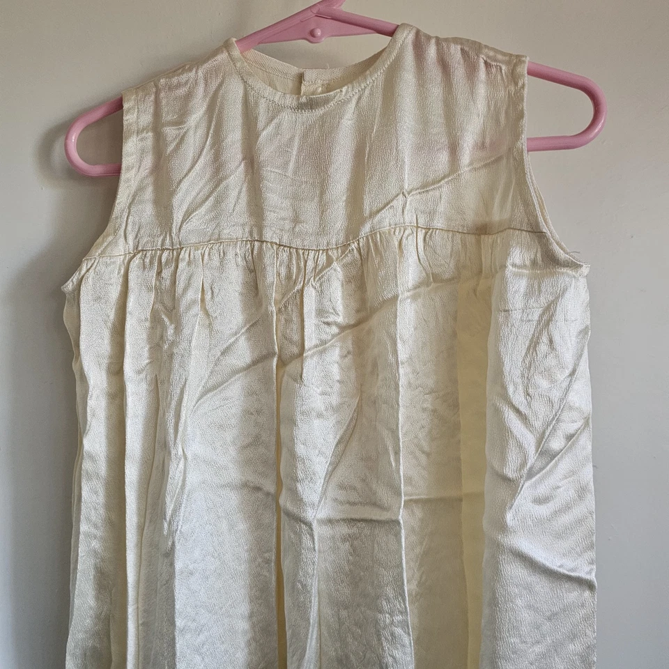 Vintage Victorian Ivory Cream With Embroidered Floral Accents See Measurements  - Image 4 of 4