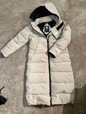 Canada Goose Mystique Parka Women's Jacket Limestone Color Women size Large NWT