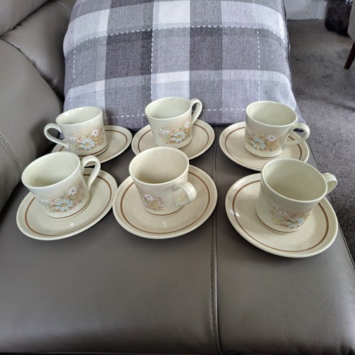 Royal Doulton Florinda 6 x Tea Cup and saucers 3/6.25"