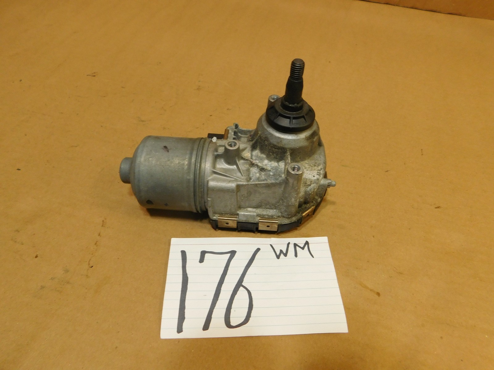 12 13 14 Ford Focus FRONT Used Front Windshield Wiper Motor #176-WM