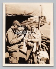 Original WW2 Type-1 USMC Vintage IWO JIMA Photo / BADLY WOUNDED MARINE