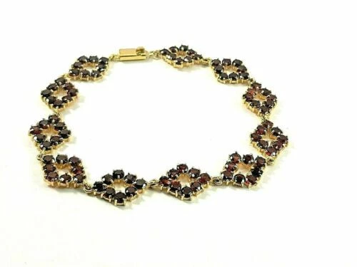 Collane e pendagli di lusso pietre rossi