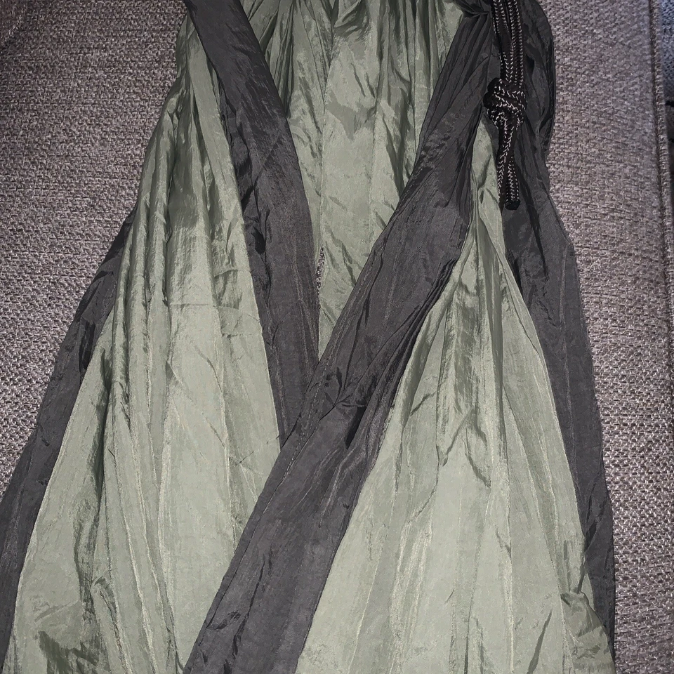 Hamaca de nailon paracaídas de alta resistencia Yukon Outfitters equipo de camping al aire libre Foto 3 de 3