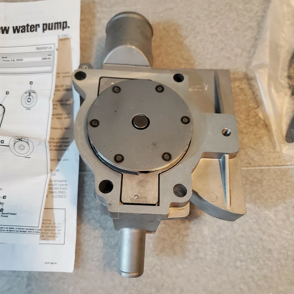 Bomba de agua 85499PW 1998 1999 2000 2001 para Ford Escort Mercury GMB F99 1997-2002 Foto 3 de 4