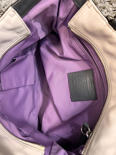 Bolso de hombro plisado de cuero blanco Coach East West Gallery - Imagen 11 de 11