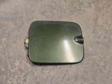 99-05 Chevy Tracker Suzuki Vitara Xl7 Fuel Gas Filler Door Green Oem 99-05 Chevy Tracker Suzuki Vitara Xl7 Fuel Gas Filler Door Green Oem