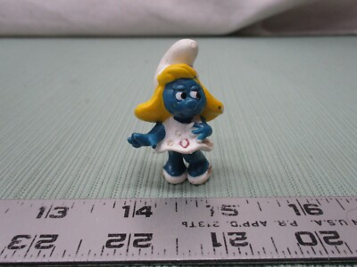 Smurf PVC toy figurine Smurfette 20034 Boring plain not exciting Girl lady