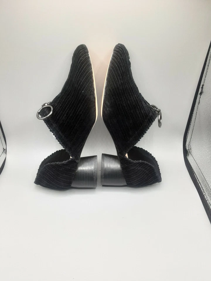 Mocasín Sbicca para mujer 7,5 M negro pana Ravinia Foto 4 de 4