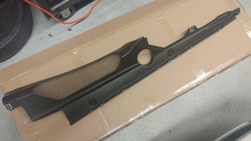 2009-2014 Lamborghini Gallardo LP560 LP550 Driver Engine Trim OEM 07L103723M