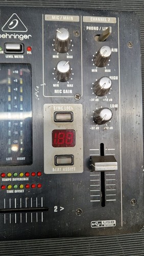 Behringer VMX1000USB DJ Mixer - gebraucht, funktionsfähig, zerkratzt - Bild 5 von 9