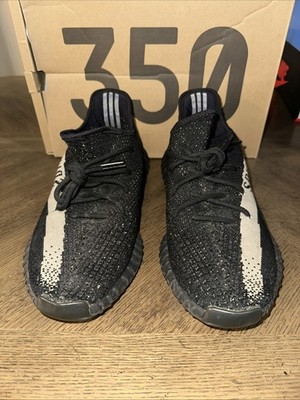 Size 10 - Mens adidas Yeezy Boost 350 V2 Low Oreo BY1604 Used