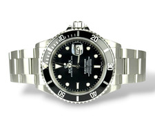 ROLEX Submariner Date - 16610 - 2002 - Box and Papers - 40mm