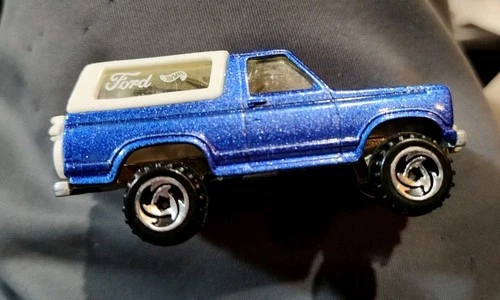 Vintage 1980 HotWheels Blue Ford Bronco With Motorcycle - Mint Condition