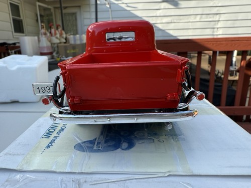 Danbury Mint 1937 Studebaker Coupe Express Pickup Truck 1/24 AUTO PRESSOFUSA CON SCATOLA - Foto 2 di 15