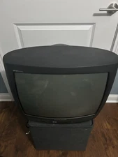 Phillips Magnavox 19PR19C125 CRT TV Front RCA Inputs - Retro Gaming