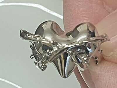 Silberfarbener Ring Herz mit Dornen im Punk Rock Gothic Style