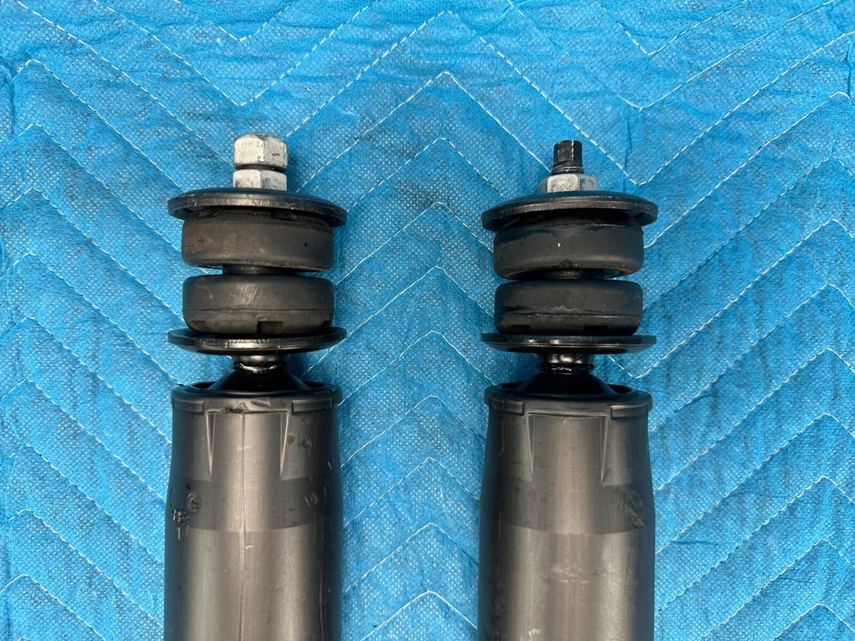 RAM 1500 Classic 2WD Front Shock Absorber Strut RH & LH Pair 58k