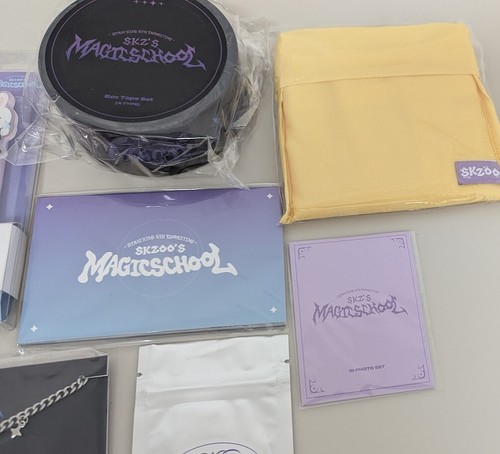 STRAY KIDS - 4TH FANMEETING SKZ'S MAGIC SCHOOL BOX TAPE SET Bracelet Pen Keyring - Picture 4 of 7