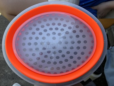 LeCeleBee Collapsible Plastic Batter bowl Mess Breading Shaker Container Mixer 