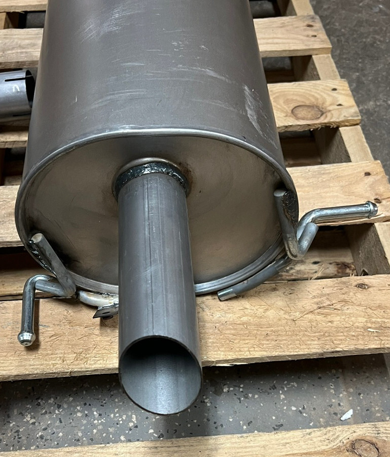 2007-2012 Nissan Sentra 2.0L Exhaust Muffler Resonator