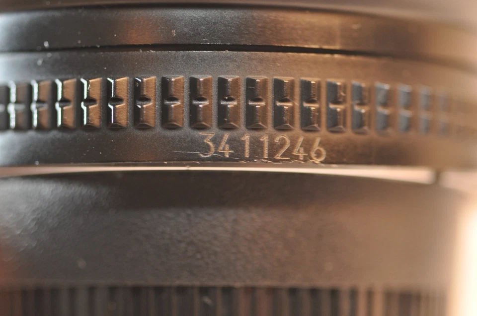 Nikon AF D Micro Nikkor 105 mm f/2.8 obiettivo MACRO PRIME FX per F5 D750 DF D850 D780 - Immagine 3 di 4