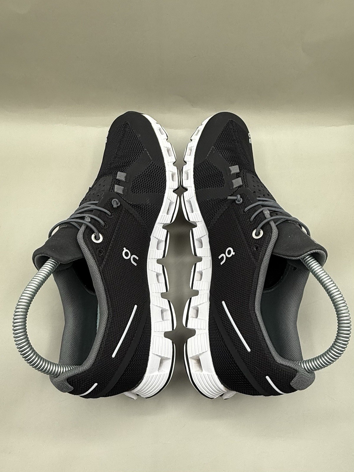 Authentic On Cloud Cloud 5 Black White Running Wo… - image 4