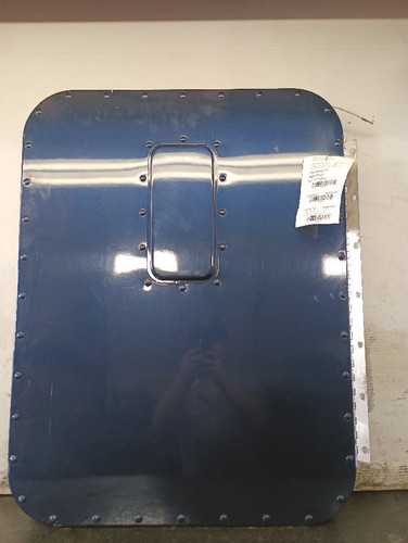 2005 Kenworth W900 Right Rear Sleeper Door 25X32.5" (12040263