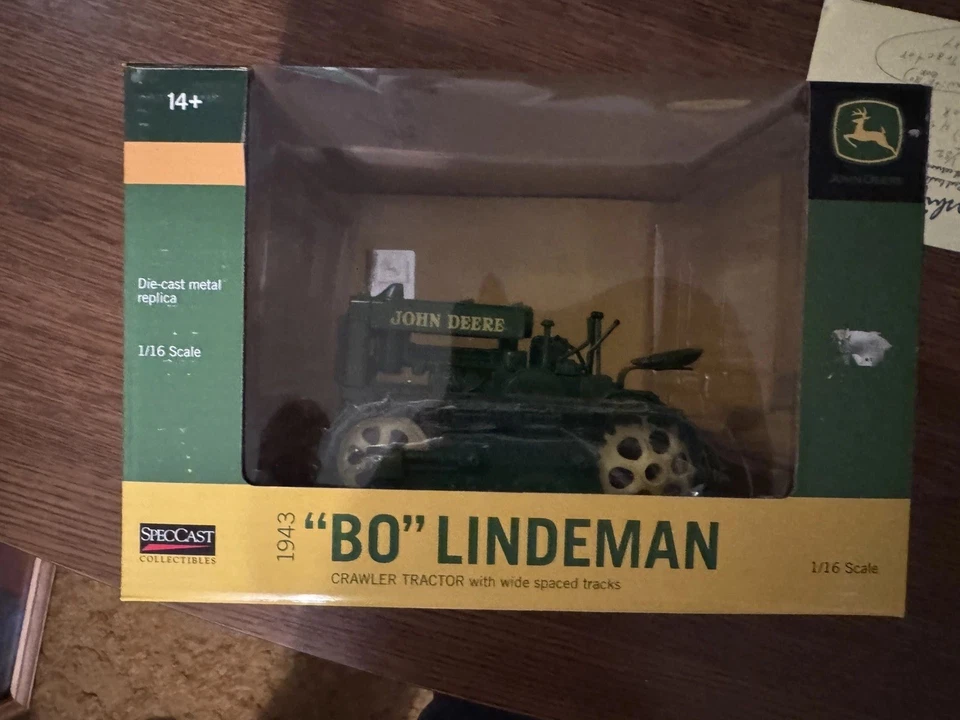 1943 年 BO 林德曼压铸约翰迪尔履带式拖拉机 SpecCast 1/16 比例 — 第 4/4 张图片
