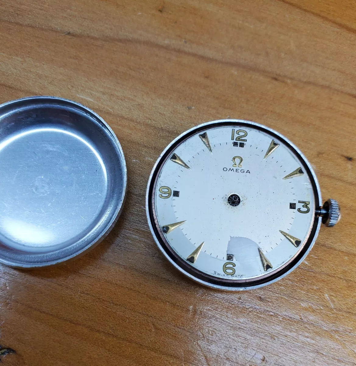 Omega 1950s winding w. watch movement caliber 283 center seconds