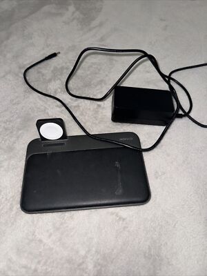 Nomad Base Station For Apple Watch, iphone, 7.5W Wireless Charging PREOWNED!