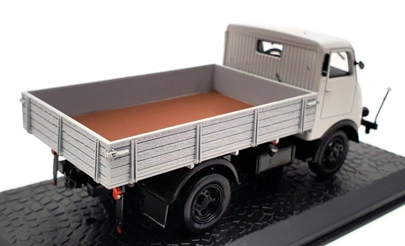 Atlas Editions 1/43 Scale Diecast 7 167 121 - Horch H3 - Grey - Image 2 of 4