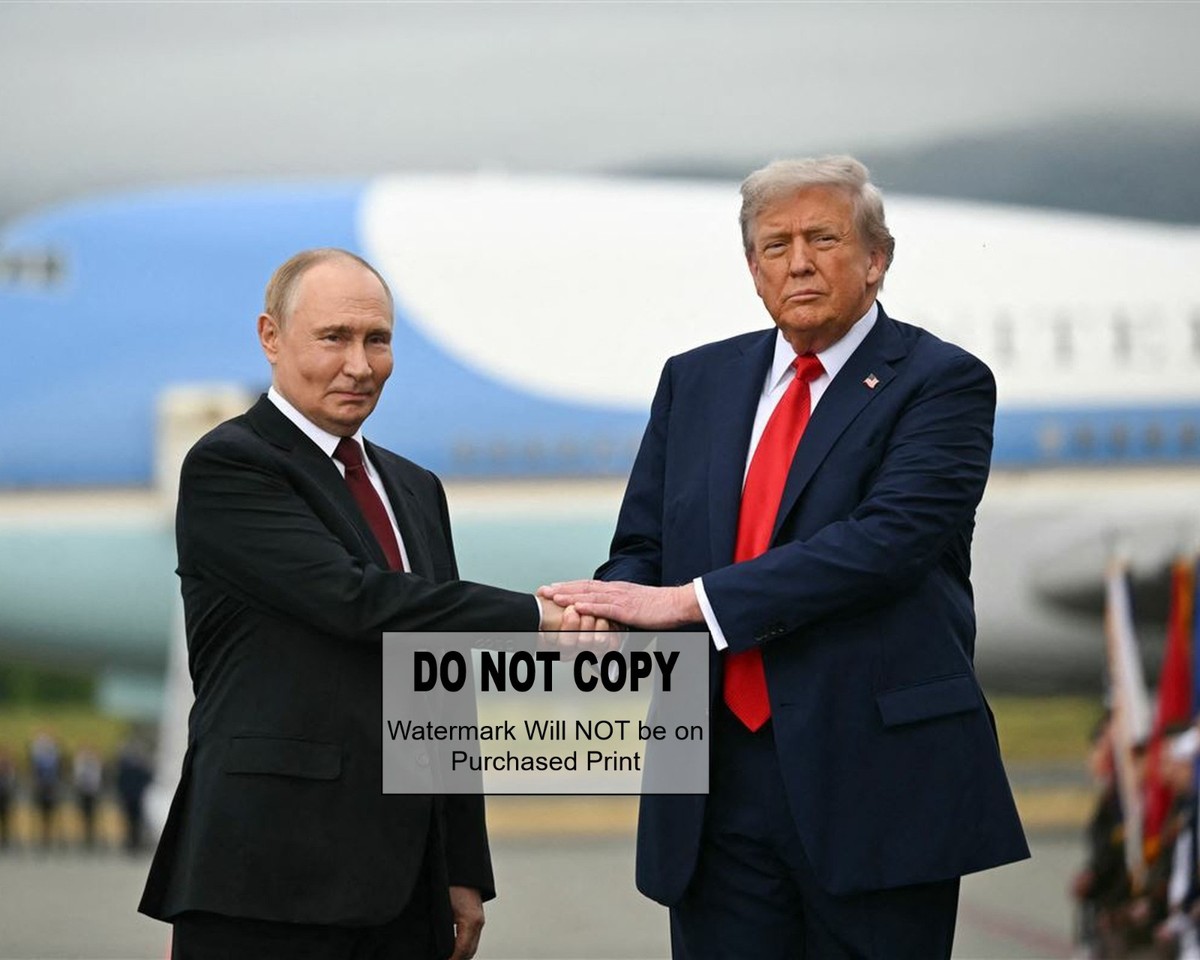 Donald Trump Shaking Putin Hand in Alaska 2025 Fist Up MAGA - 8X10