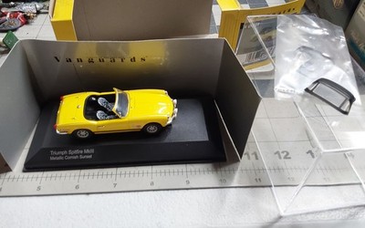 Vanguards Corgi 1:43 Triumph Spitfire MkIII Cornish Sunset Boy Racer VA06709