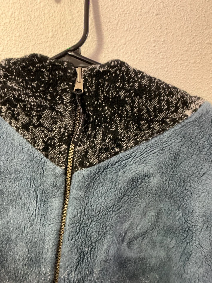 Chaqueta de mujer Denali vintage con capucha y cremallera polar Eagle Mountain Scene Foto 3 de 4