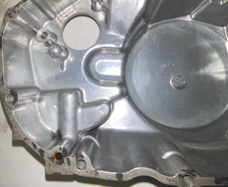 Kawasaki F7 175 1972 enduro OEM estuche de embrague lado derecho vintage Foto 4 de 4