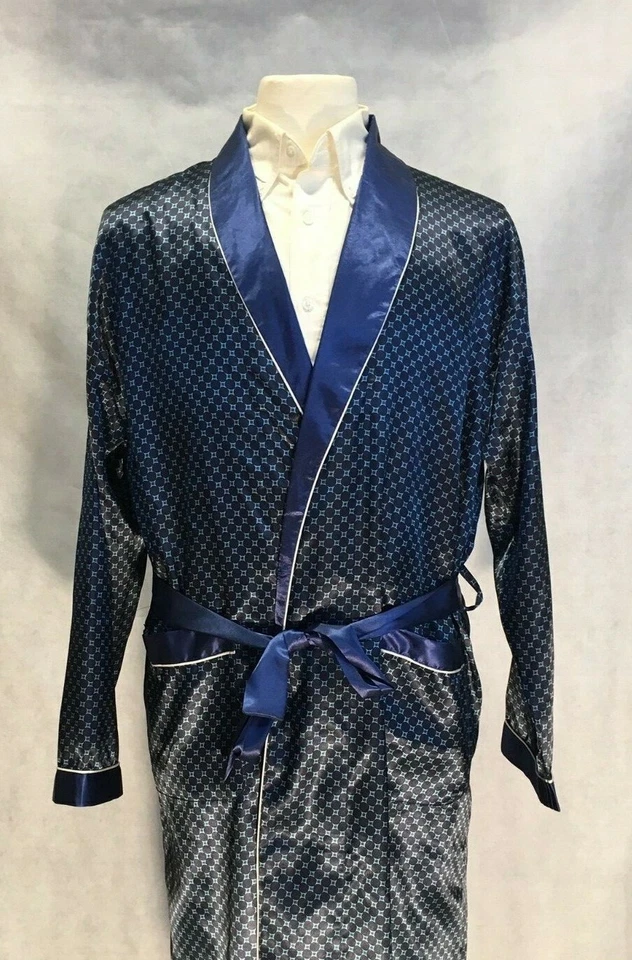 Roupão masculino de cetim de seda - Azul marinho quadriculado branco tubulação -''entrega em 5 dias'' - Imagem 2 de 4