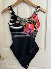 Zoggs HydroLife One Piece Black and Floral Swimsuit Size US 8 Lightly padded