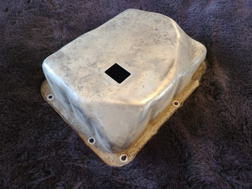 '97 Auto Transmission Valve Body Pan Cover • Saturn S Series SC SW SL Transaxle - 第 1/3 張圖片