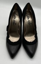 Lanvin Black Leather Almond Toe Pump w/ Grosg...