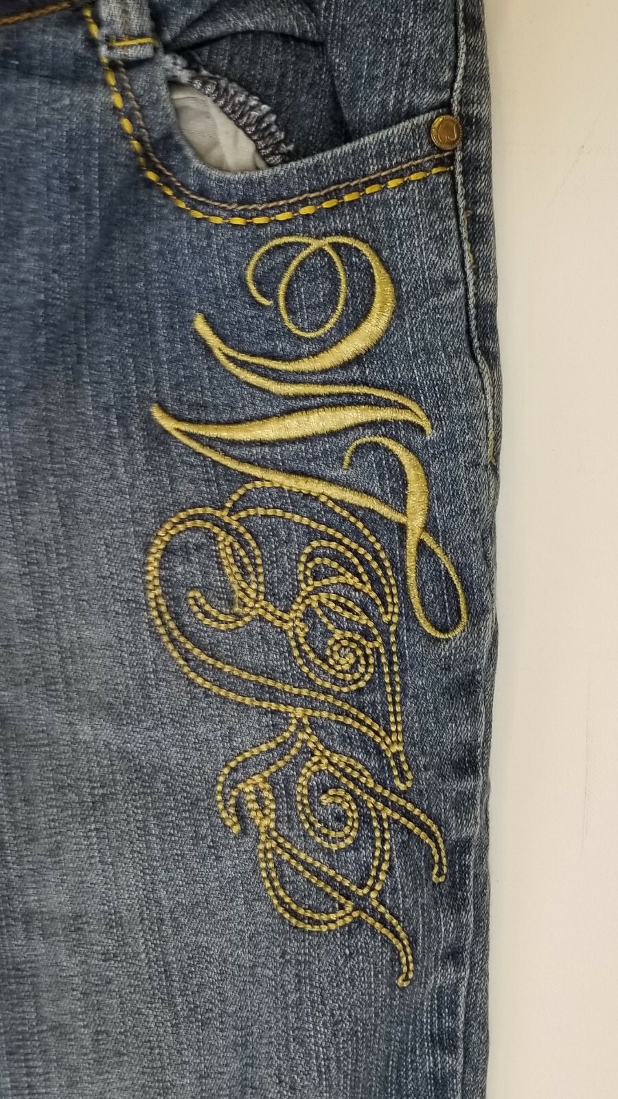 Picture 3 of 12