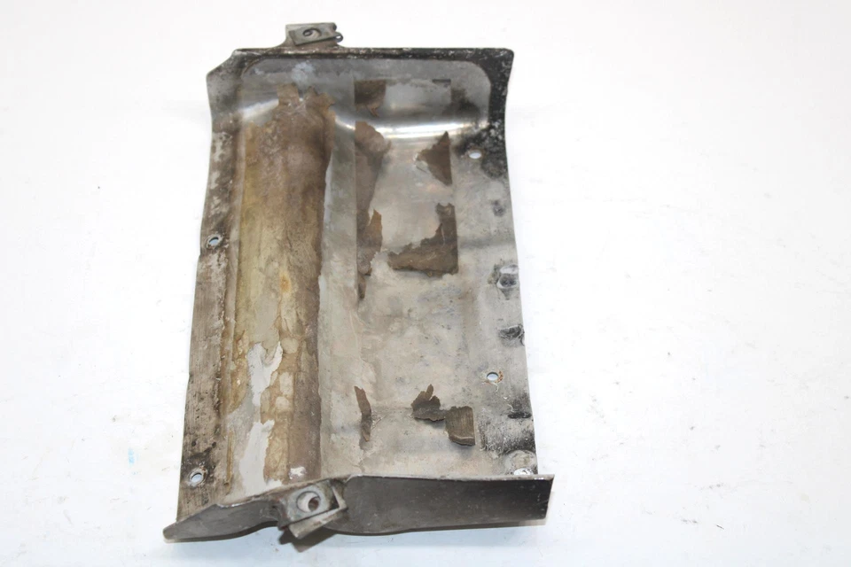 Нижняя крышка выхлопной системы 2005 Yamaha Rs Vector Er оригинальная 8ES-14627-00-00 SY59 - Изображение 3 из 4