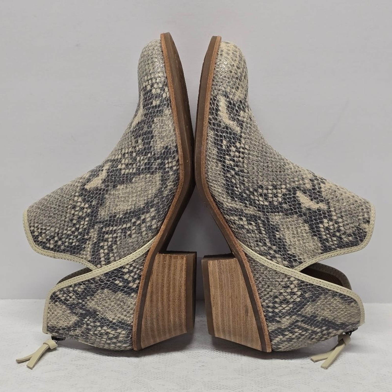 Sofft Abena Snakeskin Python Embossed Genuine Lea… - image 5