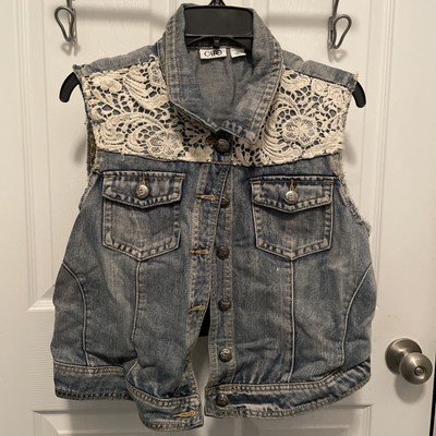 Cato Woman Denim Vest Women's XL Distressed Blue Jean Ivory Lace Cat Buttons