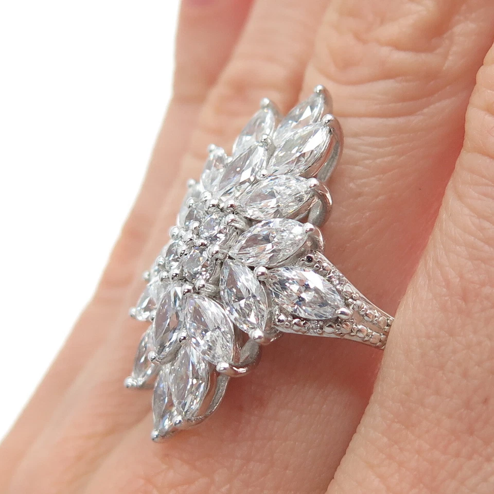 925 Sterling Silver Round & Marquise-Cut C Z Cluster Ring Size 9 - Image 2 of 4