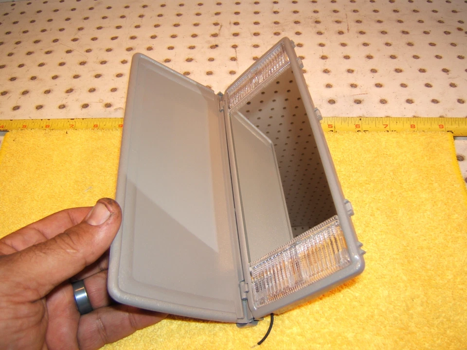 Parasol delantero iluminado Jaguar 2001 XJR abatible gris espejo original OE 1 cubierta/luz Foto 3 de 4