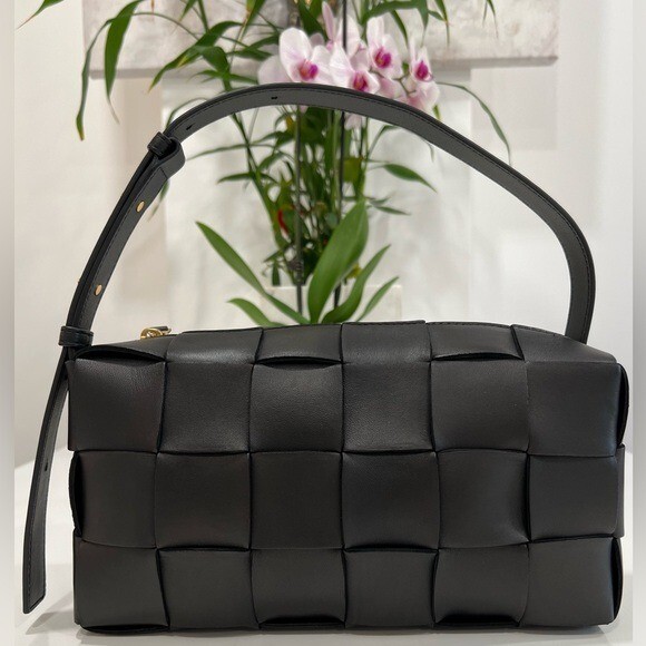 【BOTTEGA VENETA】BRICK CASSETTE BAG Bottega Veneta Brick Cassette Hob Bag | eBay